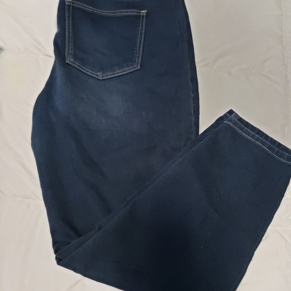 Maurices Jeans Jeggings size 16 petite - Picture 3 of 3